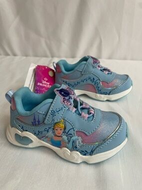 Disney Princess Cinderella Light-Up Sneakers in Blue and Pink Size Girls 7 M